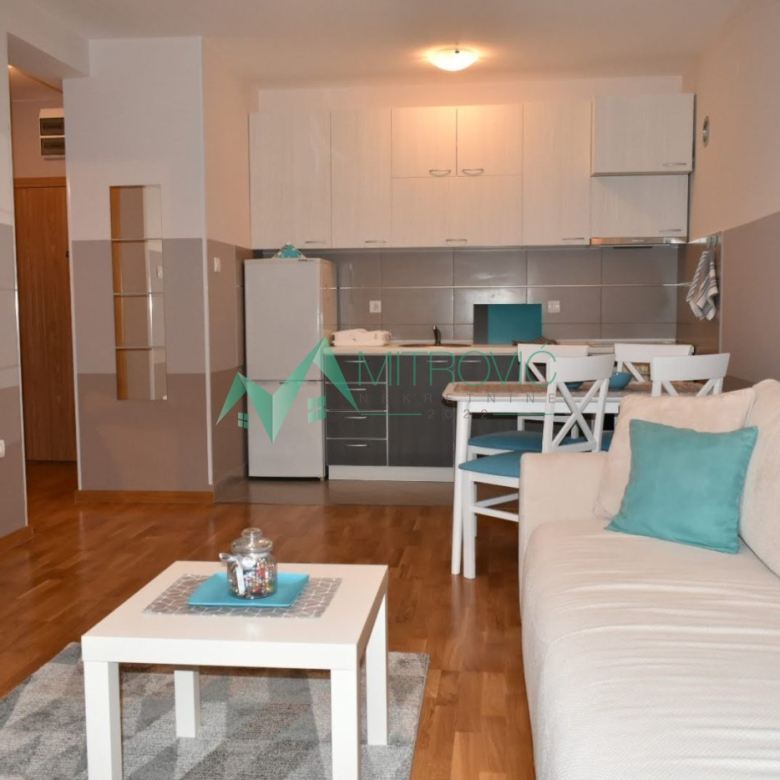 Stan Prodaja Novi Sad  42 m2