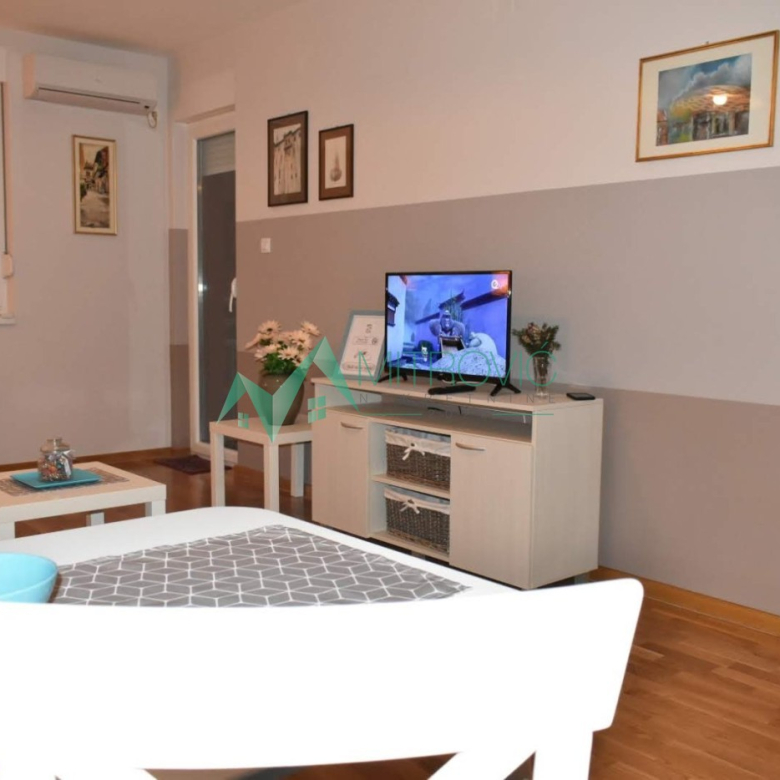 Stan Prodaja Novi Sad  42 m2