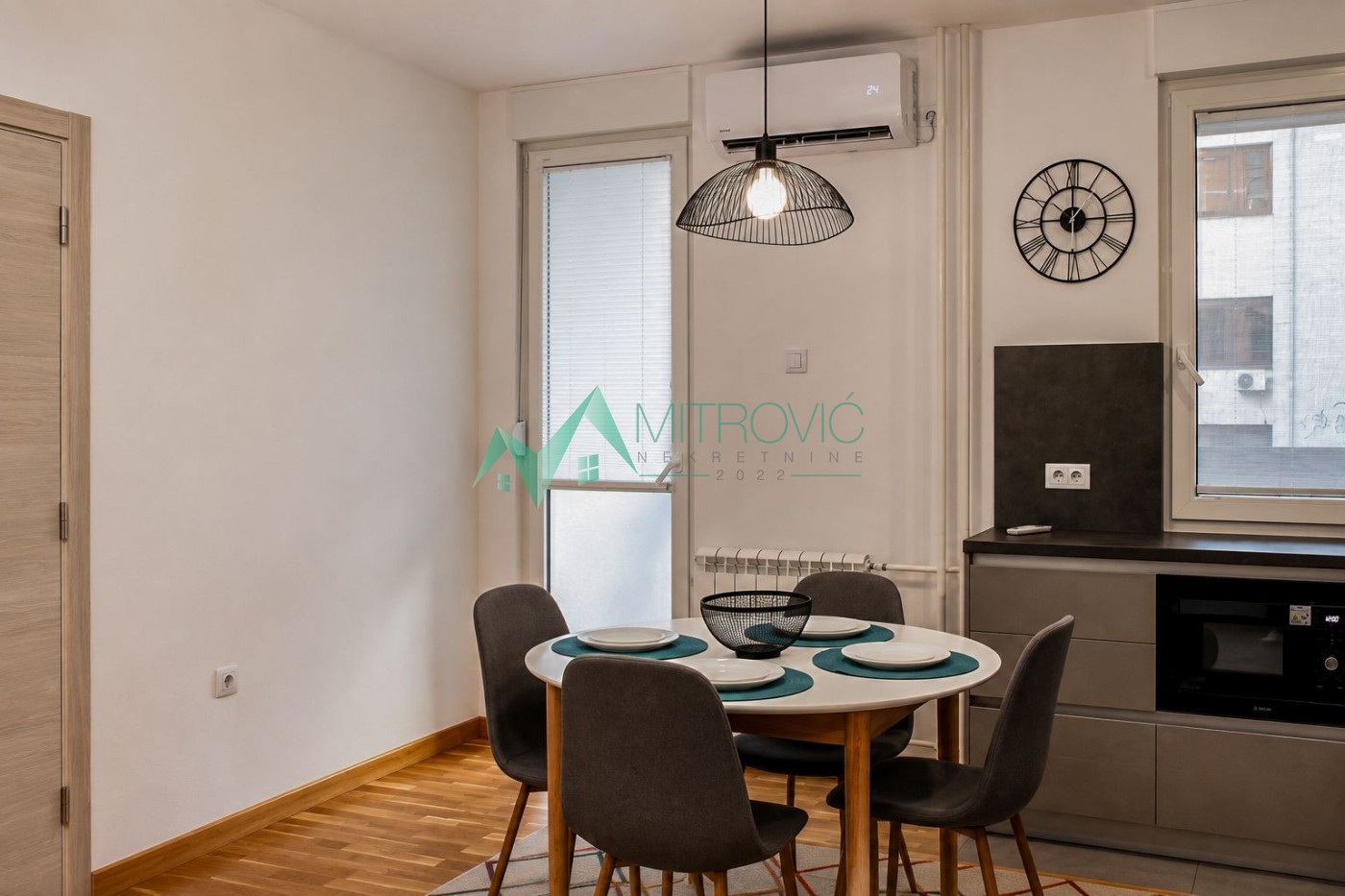 Stan Prodaja Novi Sad  73 m2