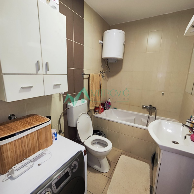 Stan Prodaja Novi Sad  43 m2