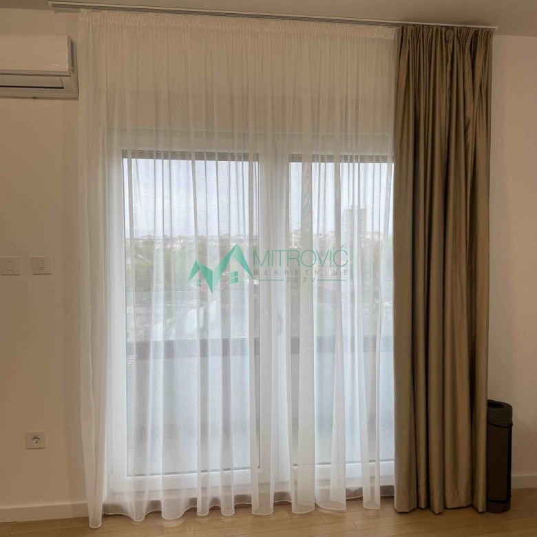 Lokal Prodaja Novi Sad  88 m2