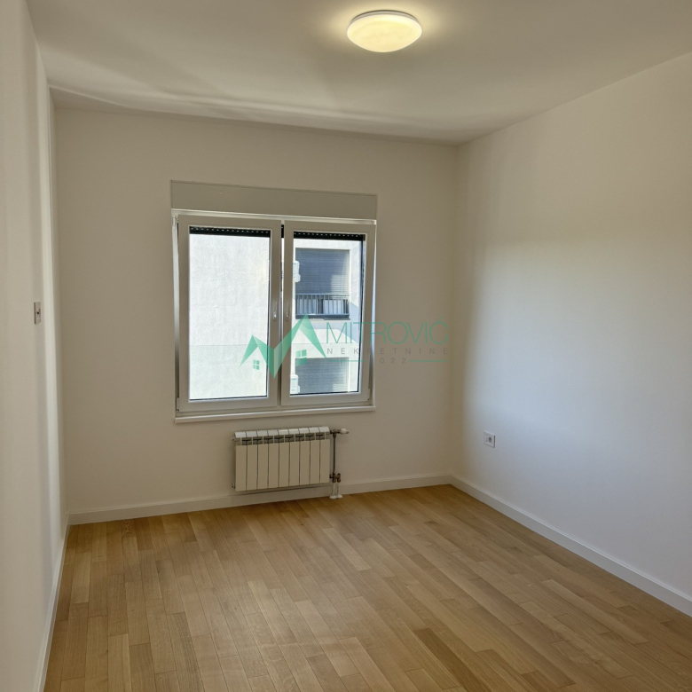 Lokal Prodaja Novi Sad  88 m2