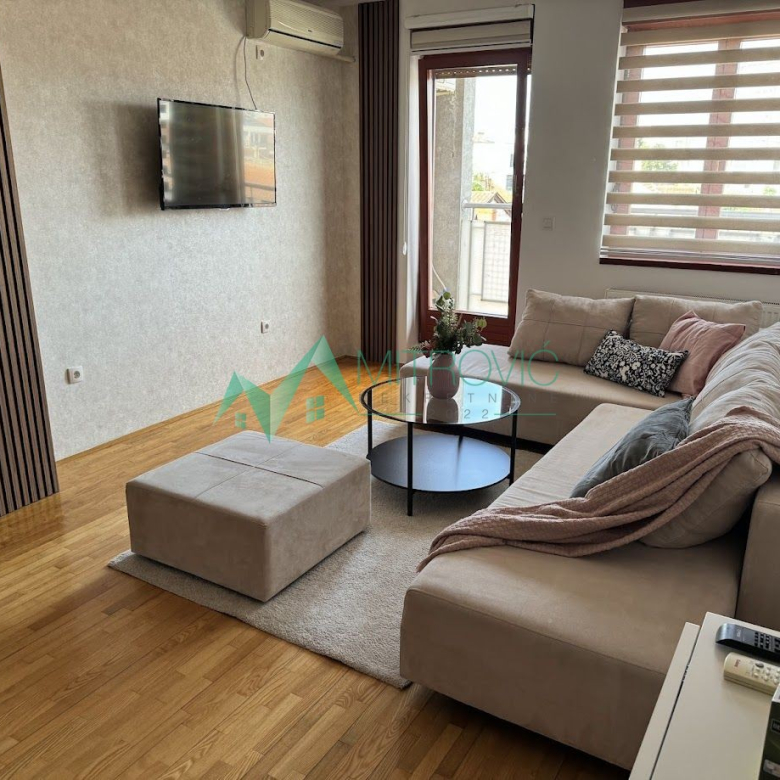 Stan Prodaja Novi Sad  45 m2