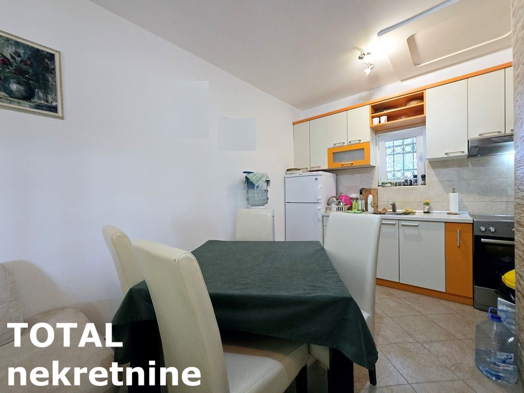 Kuća na prodaju, Banstol, Sremski Karlovci, 69m², 144.200 €