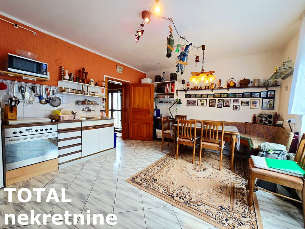 kuce-centar-3046684-fs8i0 Kuća na prodaju, Rumenka, Novi Sad, 139m², 135.200 €