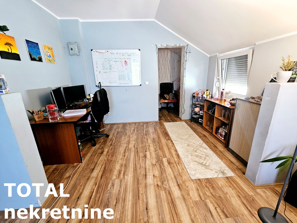 kuce-veterenik-3046669-0leq6 Kuća na prodaju, Veternik, Novi Sad, 270m², 300.000 €