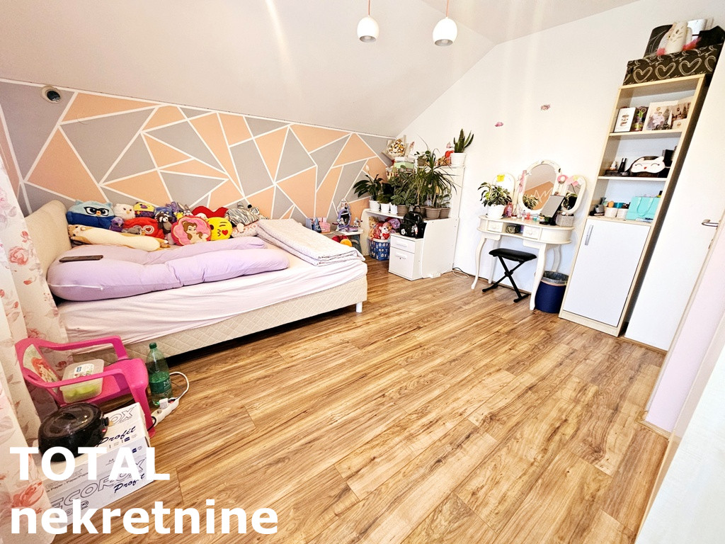 kuce-veterenik-3046669-5yxzn Kuća na prodaju, Veternik, Novi Sad, 270m², 300.000 €