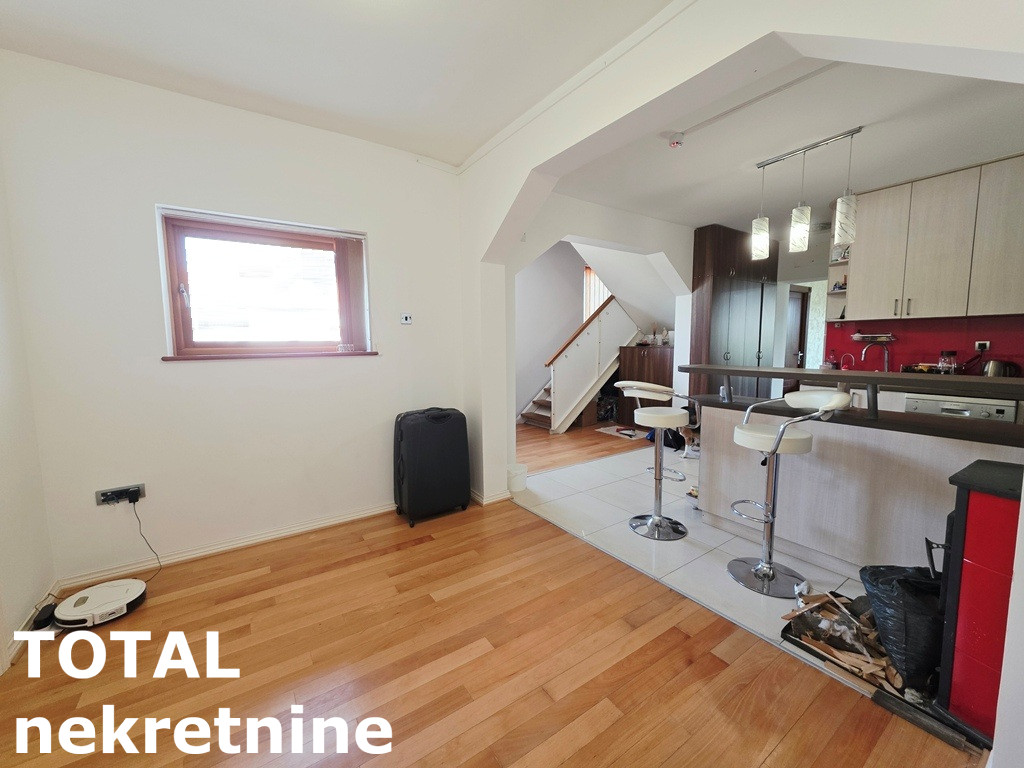 Lokal Prodaja Beočin  2040 m2