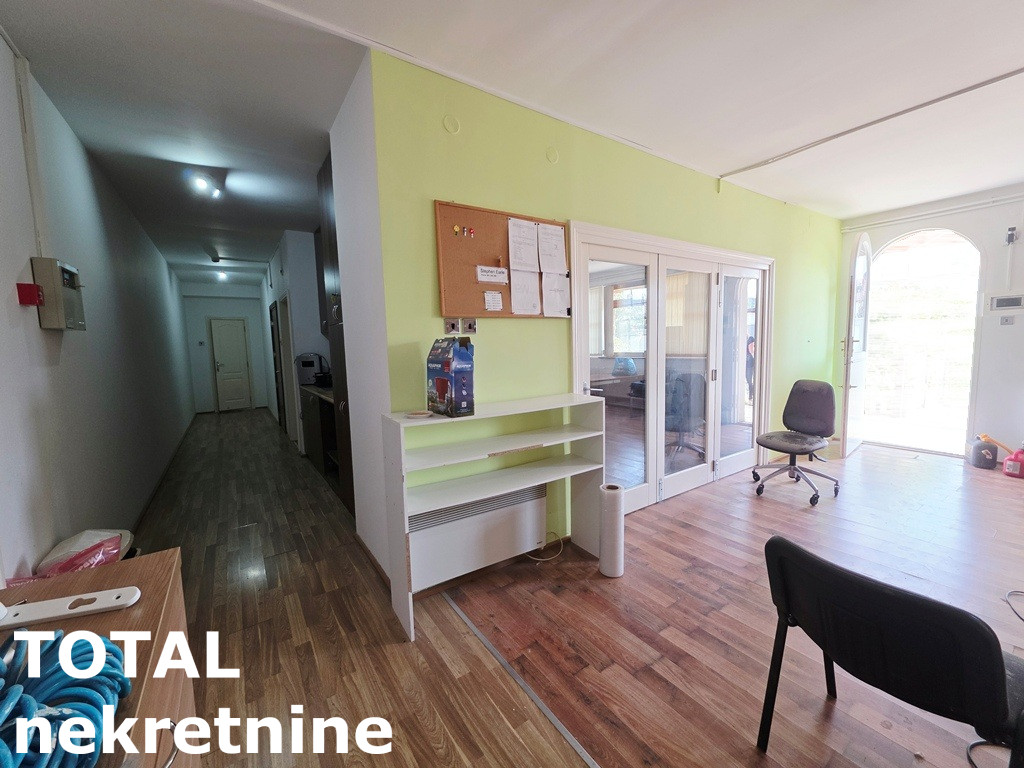 Lokal Prodaja Beočin  2040 m2