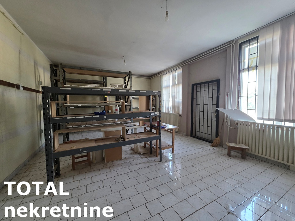 Lokal na prodaju, Beočin, 2040m², 951.000 €