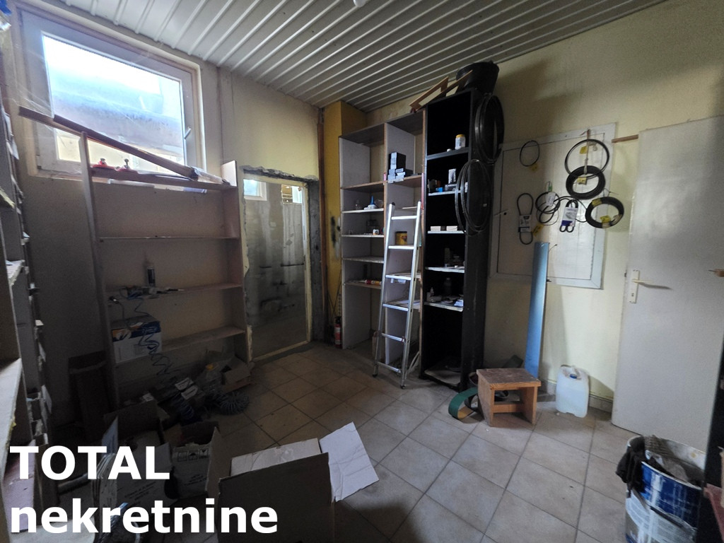 Lokal na prodaju, Beočin, 2040m², 951.000 €