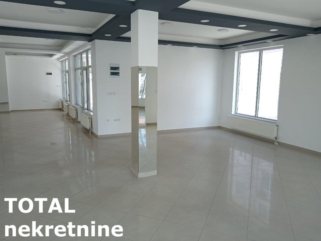 Lokal Prodaja Ruma  390 m2