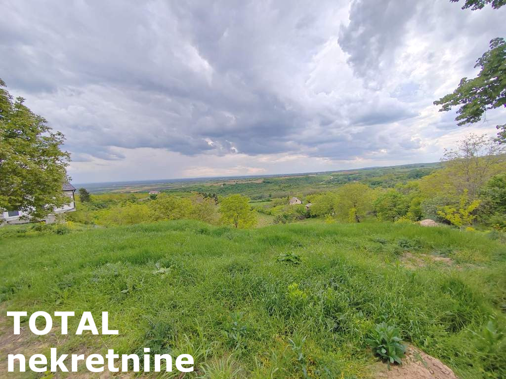 Plac Prodaja Irig Plac Prodaja Irig 5050 m2