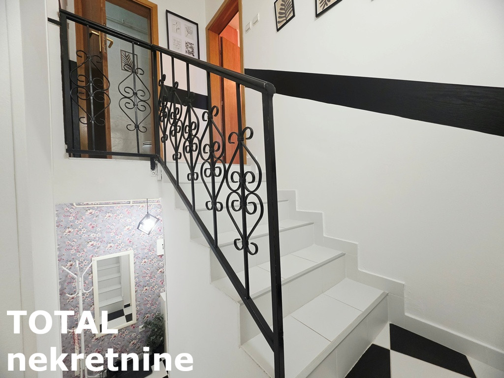 stanovi-1-5-dx-cara-dusana-1102025-bffht Dvosoban stan na prodaju, Cara Dušana, Novi Sad, 61m², 6. sprat, 149.000 €