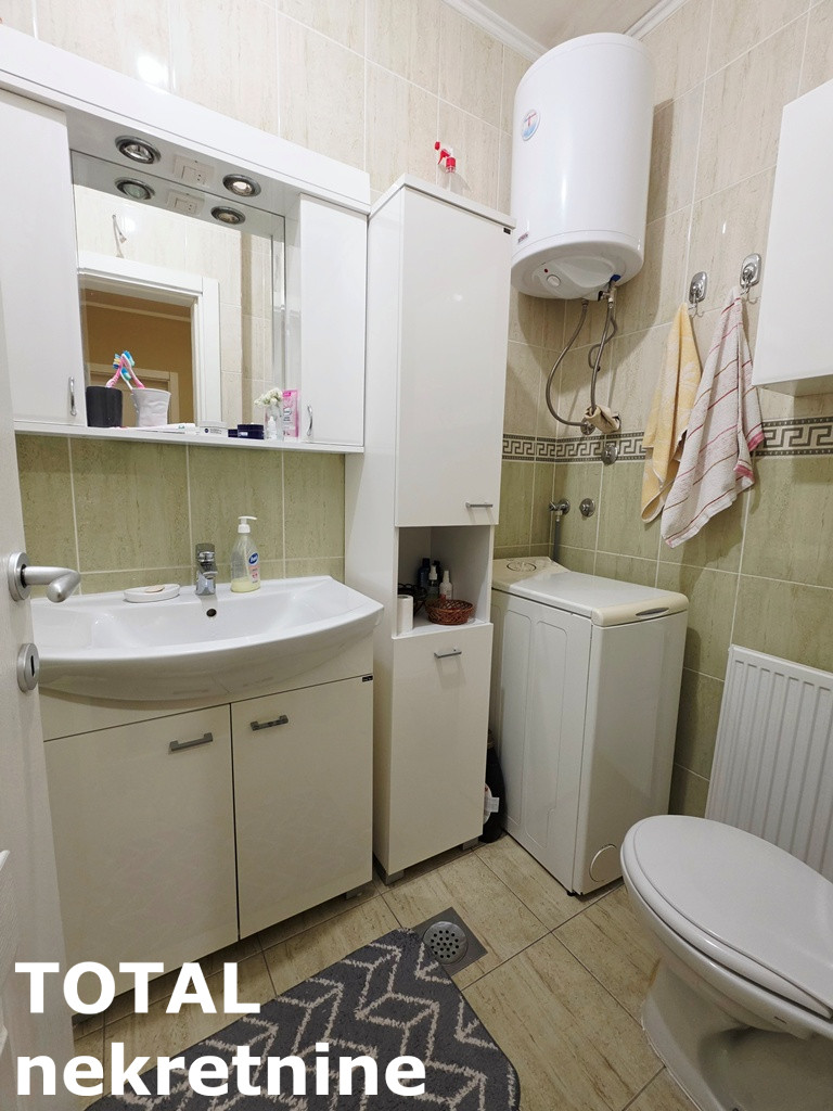stanovi-1-5-re-bulevar-patrijarha-pavla-1102486-wcnzc Jednoiposoban stan na prodaju, Bulevar Patrijarha Pavla, Novi Sad, 45m², 3. sprat, 135.000 €