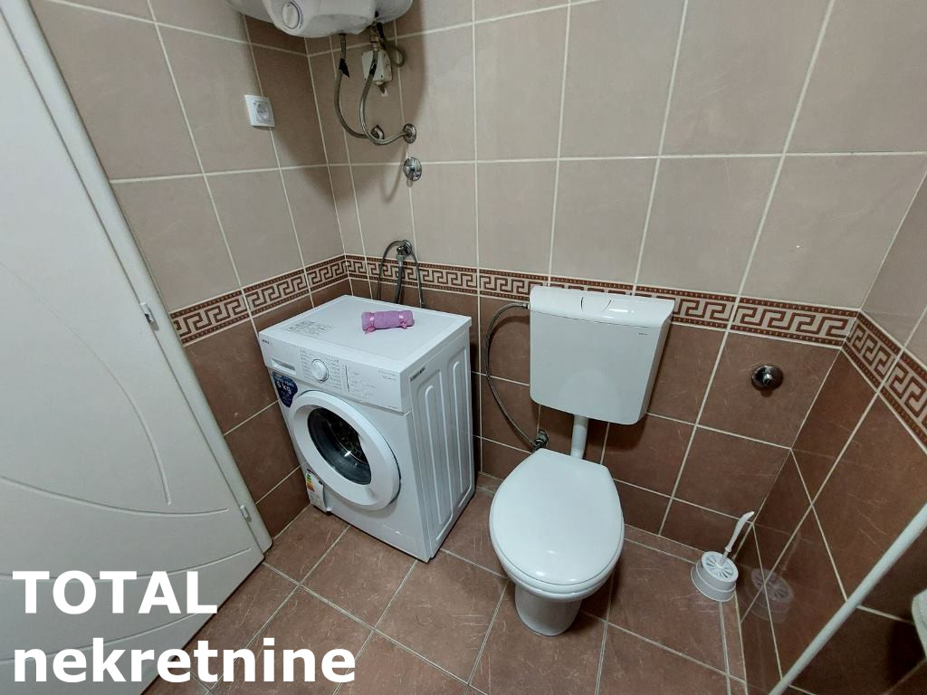 stanovi-1-5-re-sajam-1102974-uxxco Jednoiposoban stan na prodaju, Bulevar Oslobođenja, Novi Sad, 36m², 1. sprat, 126.000 €