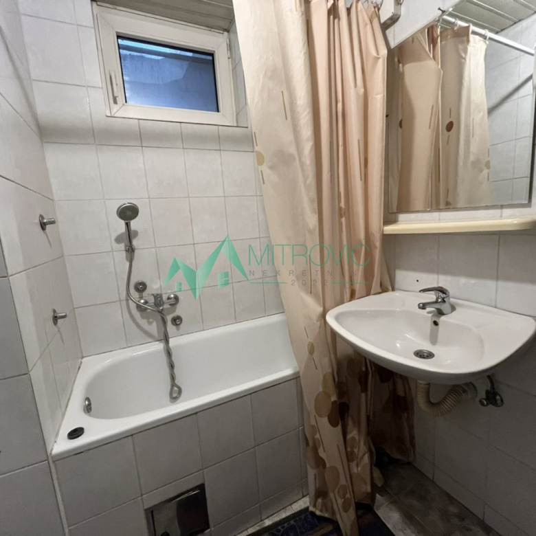 Stan Prodaja Novi Sad  32 m2