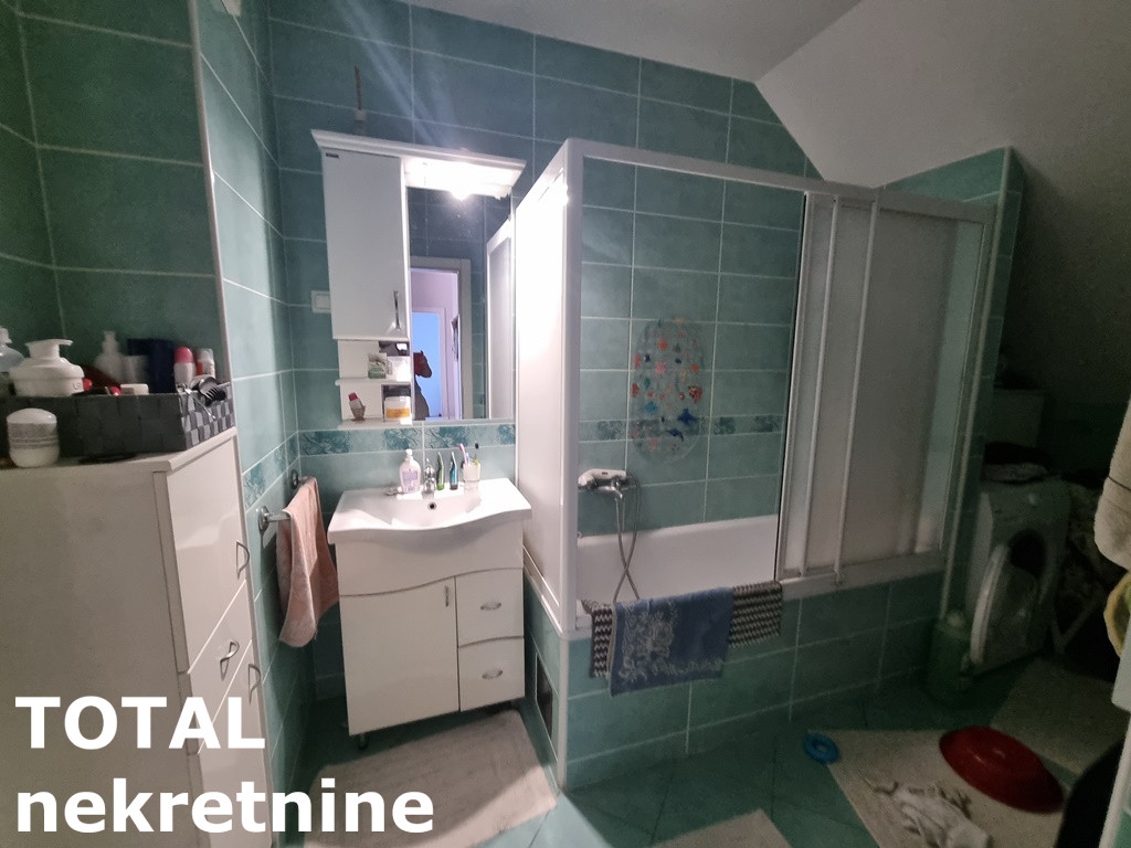 Dvoiposoban stan na prodaju, Podbara, Novi Sad, 65m², 4. sprat, 169.000 €