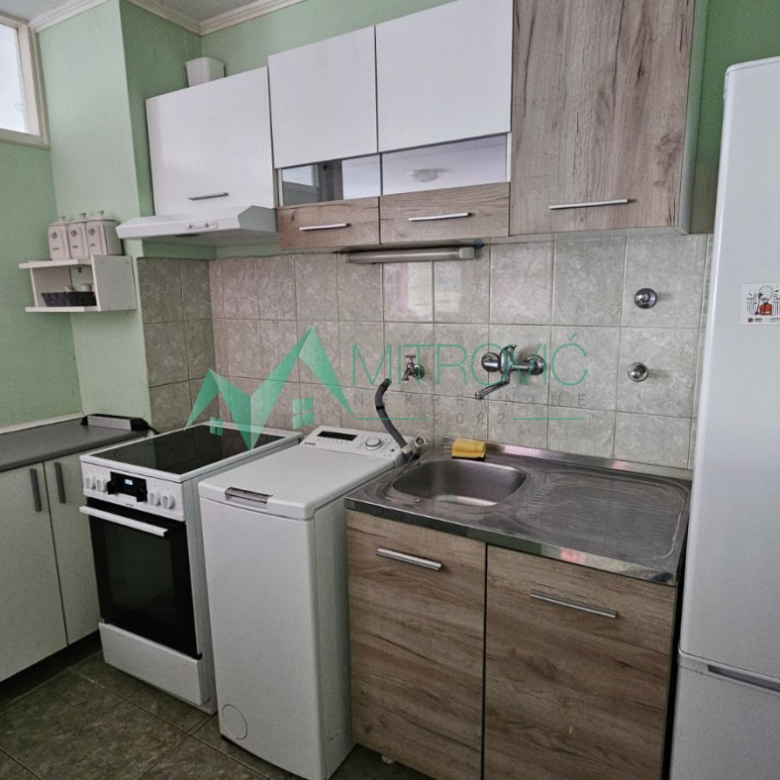 Stan Prodaja Novi Sad  56 m2