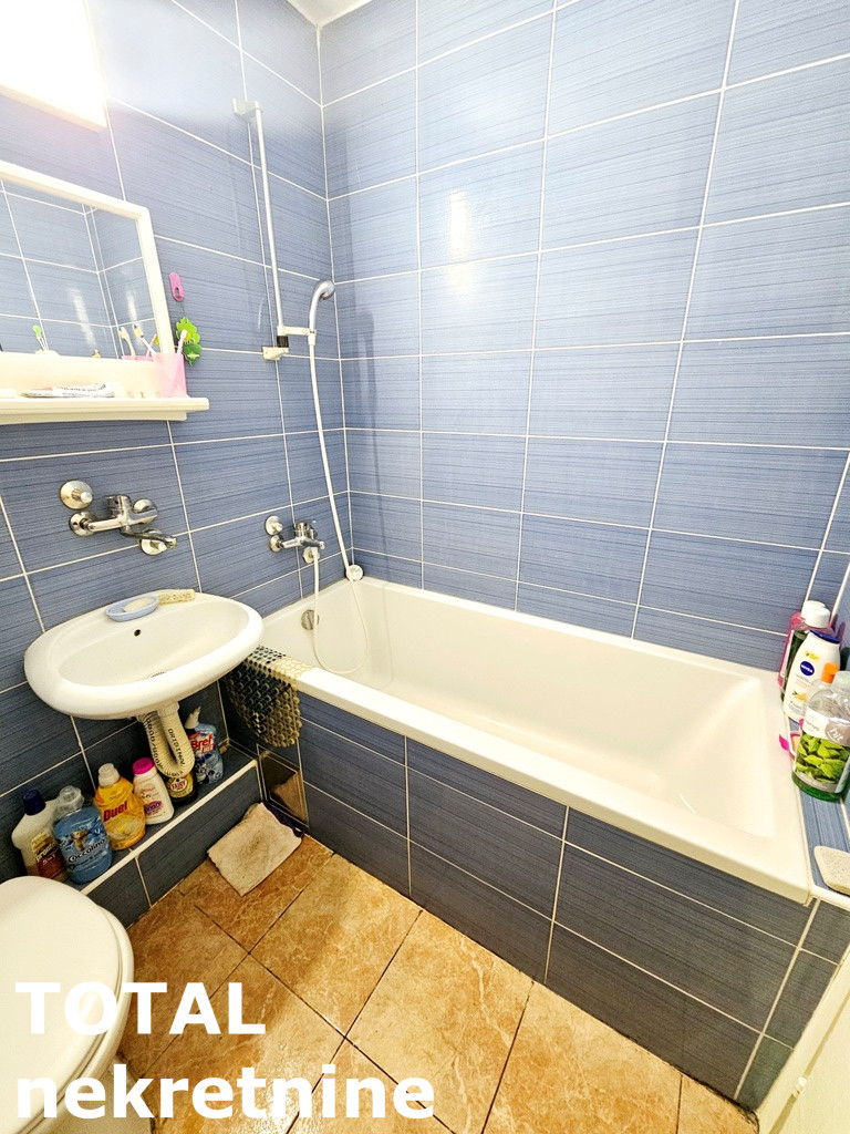 Trosoban stan na prodaju, Bistrica, Novi Sad, 69m², 171.000 €