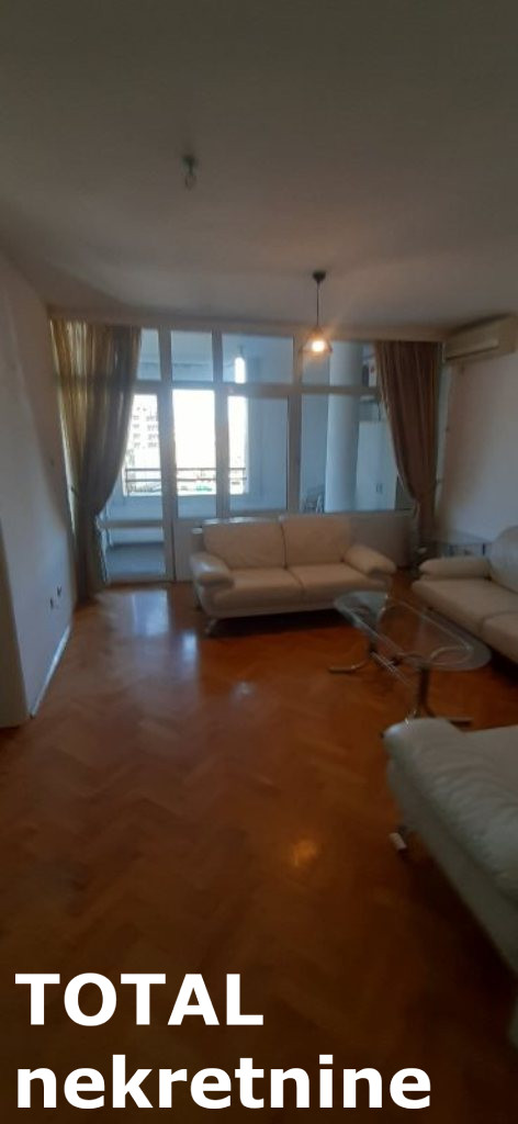 stanovi-2-re-bulevar-1065393-rev9c Dvosoban stan na prodaju, Bulevar Oslobođenja, Novi Sad, 49m², 3. sprat, 145.000 €