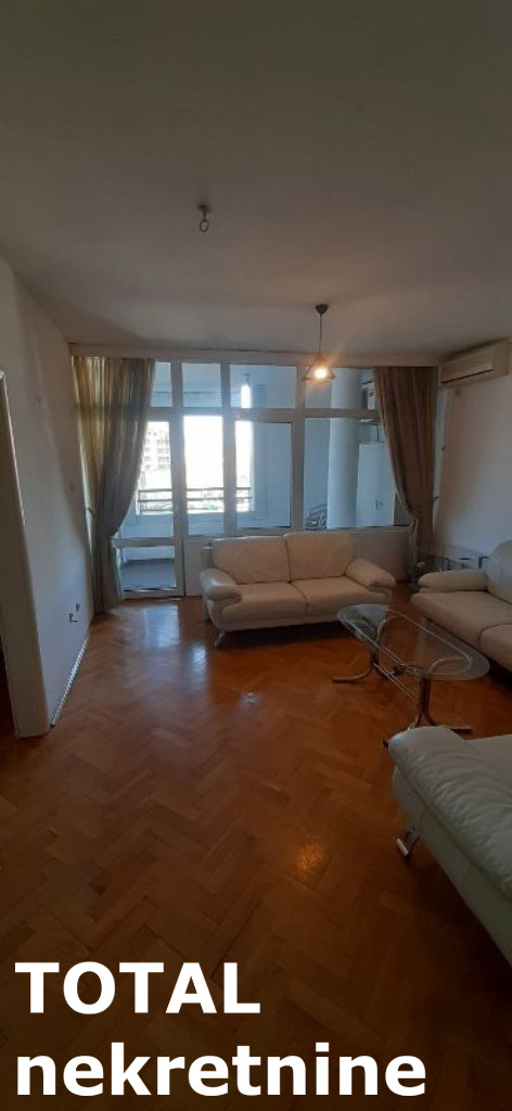 stanovi-2-re-bulevar-1065393-wkxr2 Dvosoban stan na prodaju, Bulevar Oslobođenja, Novi Sad, 49m², 3. sprat, 145.000 €