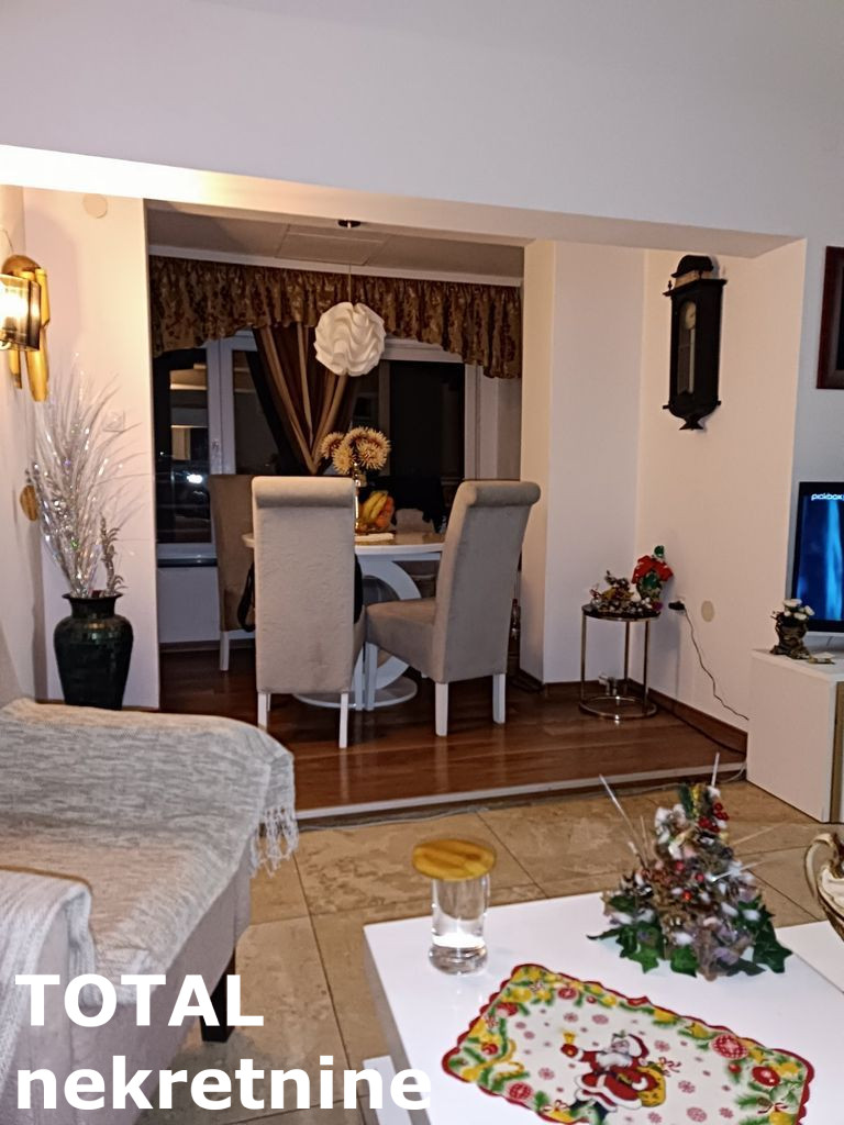 Dvosoban stan na prodaju, Bulevar Oslobođenja, Novi Sad, 52m², 4. sprat, 121.500 €
