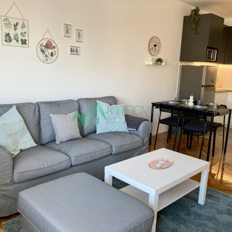 Stan Prodaja Novi Sad  48 m2
