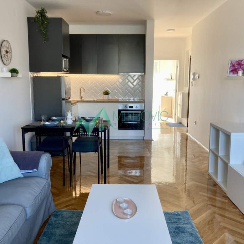 Stan Prodaja Novi Sad  48 m2