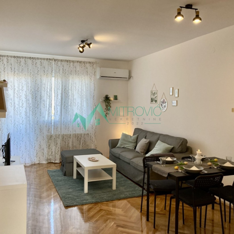 Stan Prodaja Novi Sad  48 m2