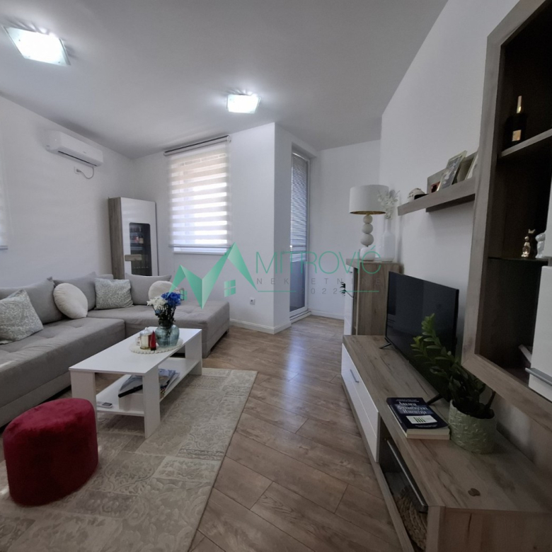 Stan Prodaja Novi Sad  57 m2