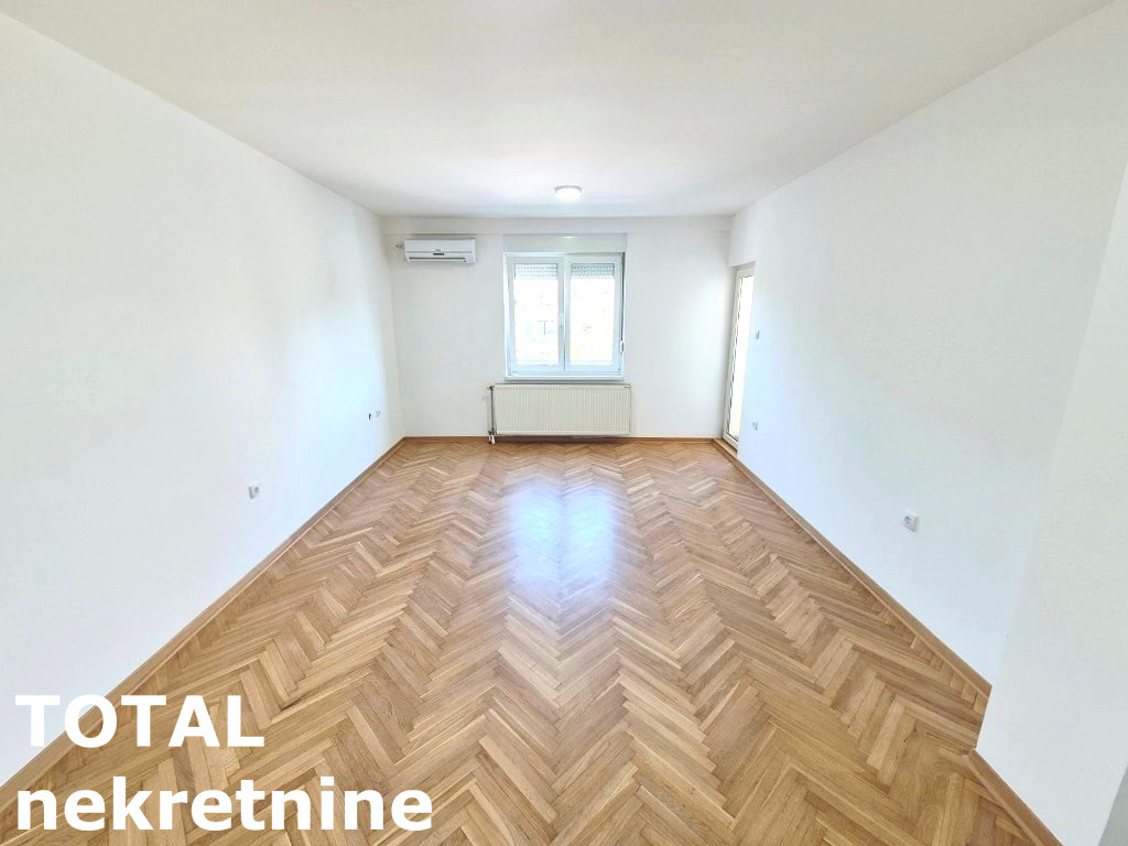 Stan Prodaja Novi Sad  40 m2