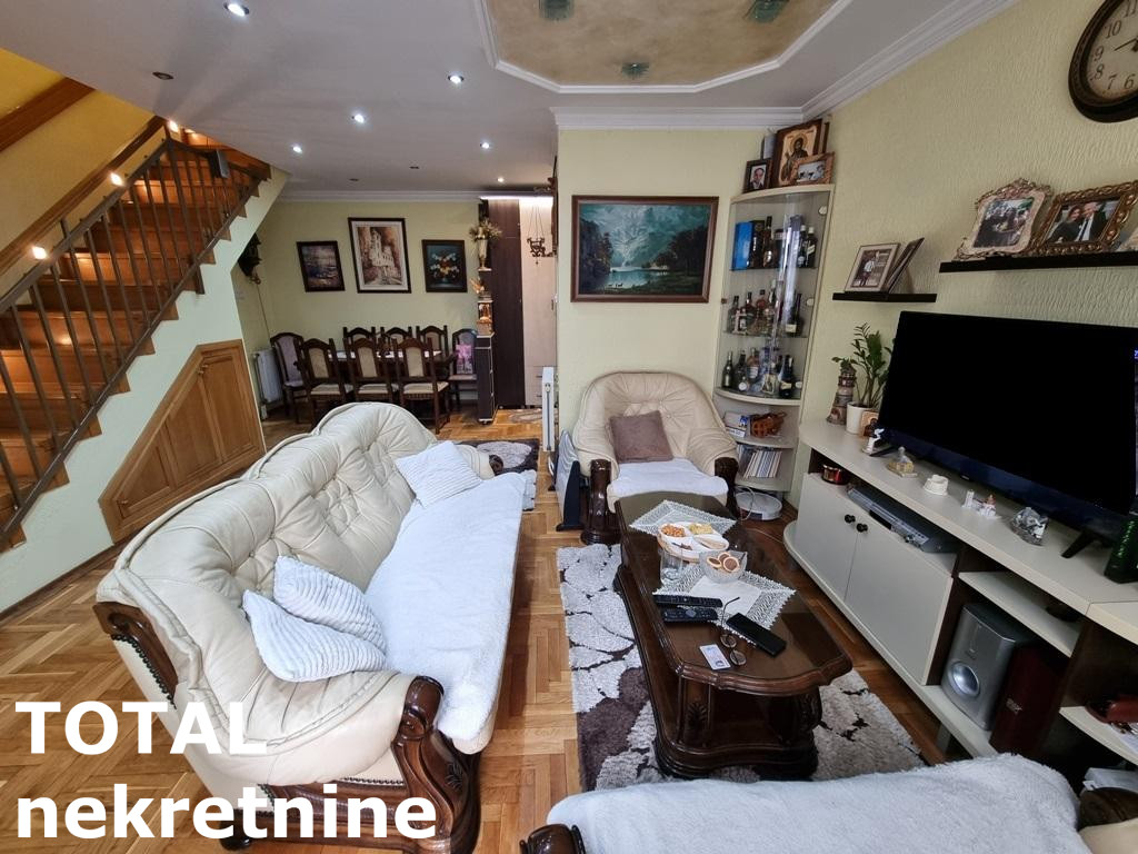 Stan Prodaja Novi Sad  77 m2