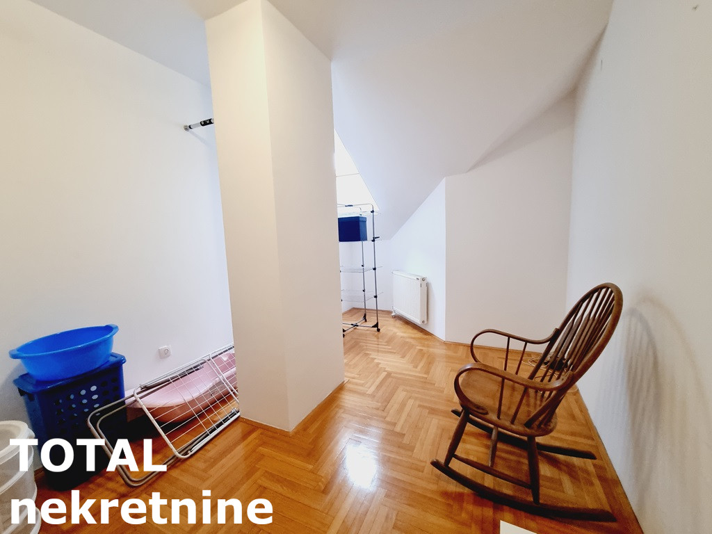 stanovi-3-5-dx-socijalno-1100248-biiav Troiposoban stan na prodaju, Socijalno, Novi Sad, 80m², 3. sprat, 236.900 €