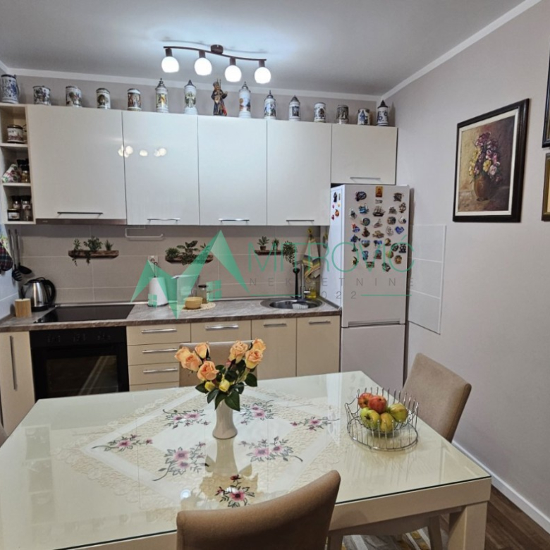 Stan Prodaja Novi Sad  68 m2