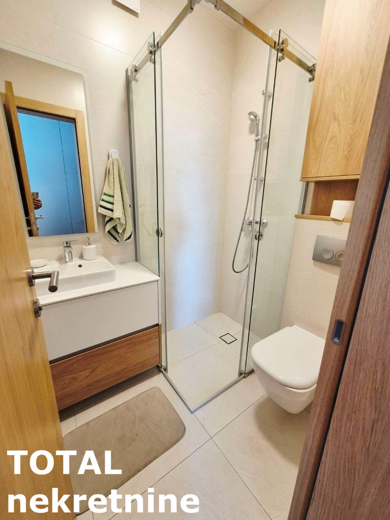Trosoban stan na prodaju, Bulevar Evrope, Novi Sad, 78m², 5. sprat, 270.000 €