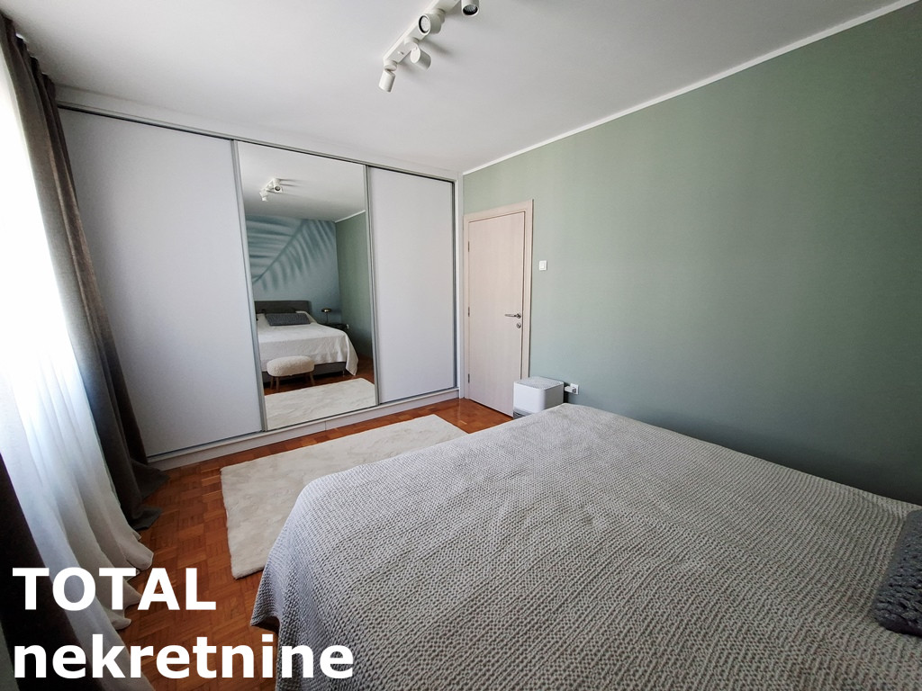 stanovi-3-5-re-centar-1102332-23xiq Četvorosoban stan na prodaju, Centar, Novi Sad, 116m², 3. sprat, 353.800 €