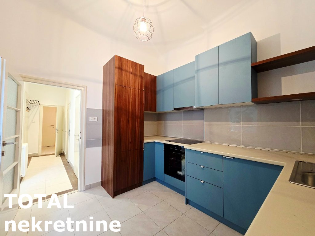 Troiposoban stan na prodaju, Centar, Novi Sad, 112m², 289.000 €