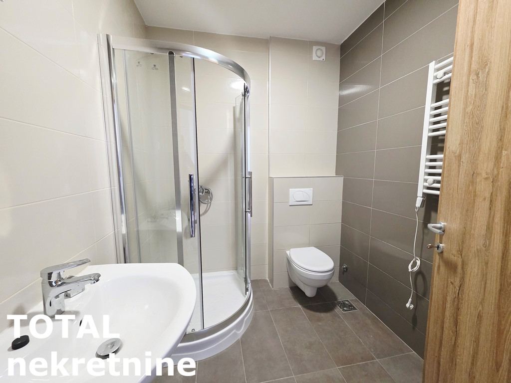 stanovi-3-5-re-miseluk-1102552-i9qmz Troiposoban stan na prodaju, Mišeluk, Novi Sad, 80m², 2. sprat, 160.000 €