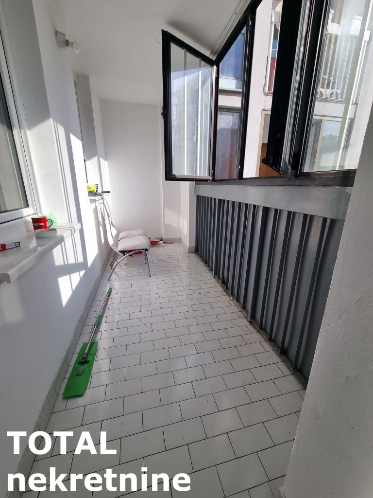 stanovi-3-5-re-sajam-1098272-zryn0 Troiposoban stan na prodaju, Sajmište, Novi Sad, 96m², 1. sprat, 240.000 €