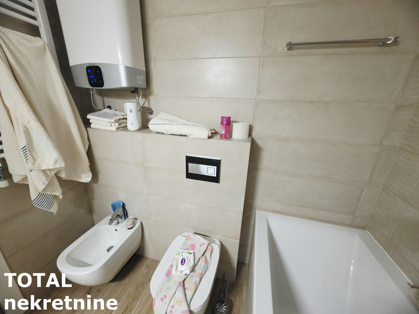 stanovi-3-5-re-sajam-1102999-itvuu Troiposoban stan na prodaju, Sajmište, Novi Sad, 104m², 2. sprat, 350.000 €