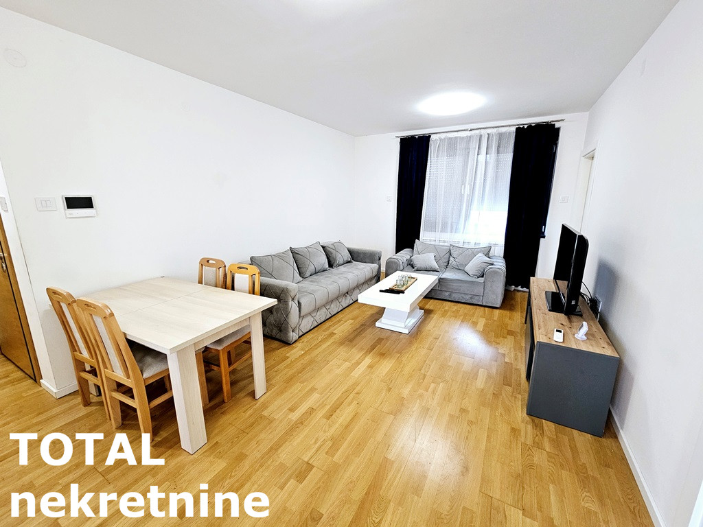 Stan Prodaja Novi Sad  72 m2