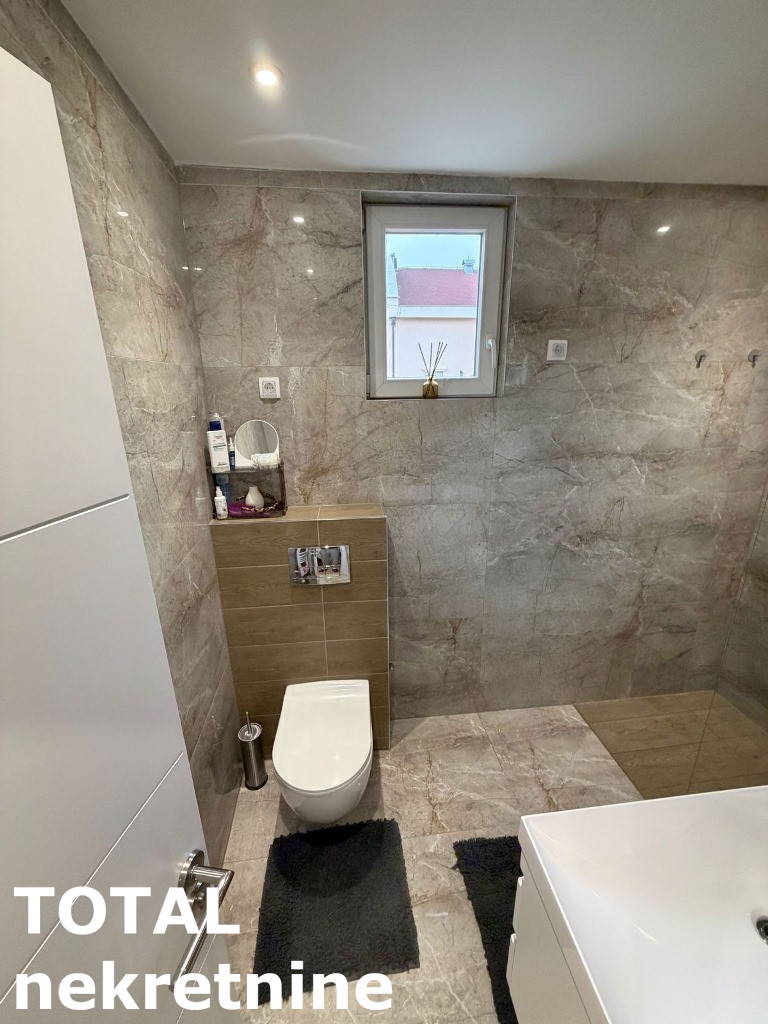 stanovi-3-dx-centar-1101934-6eror Trosoban stan na prodaju, Centar, Novi Sad, 83m², 4. sprat, 269.000 €