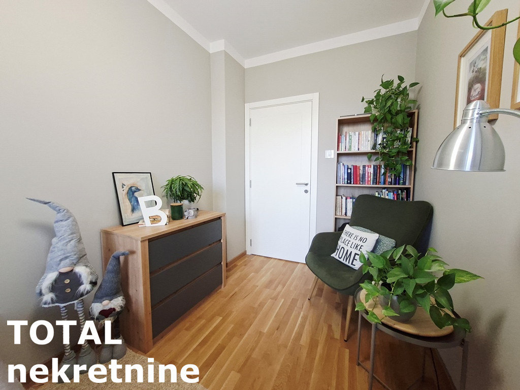 stanovi-3-re-avijacija-1102308-ez2jj Trosoban stan na prodaju, Avijatičarsko Naselje, Novi Sad, 60m², 3. sprat, 185.900 €