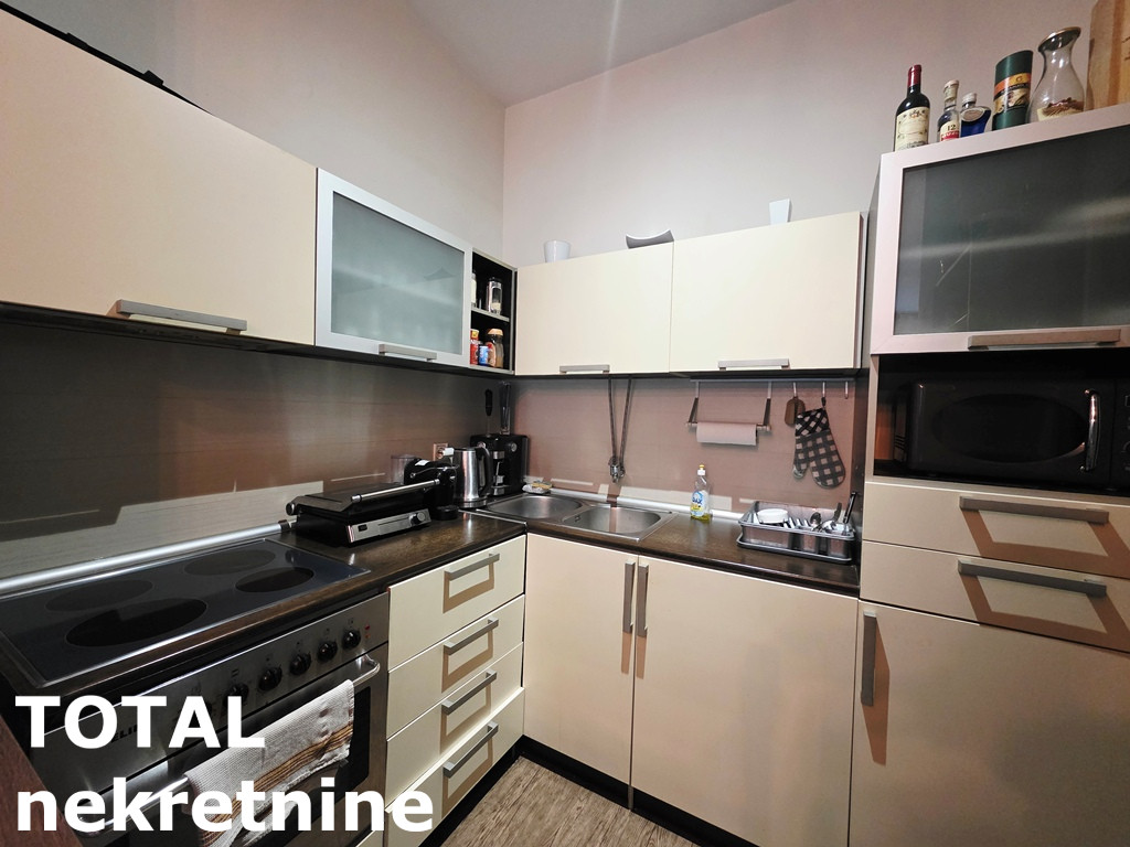 Stan Prodaja Novi Sad  70 m2