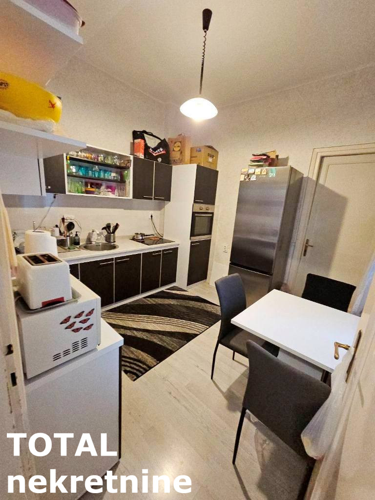 stanovi-3-re-centar-1065104-fxry8 Trosoban stan na prodaju, Centar, Novi Sad, 88m², 3. sprat, 255.000 €