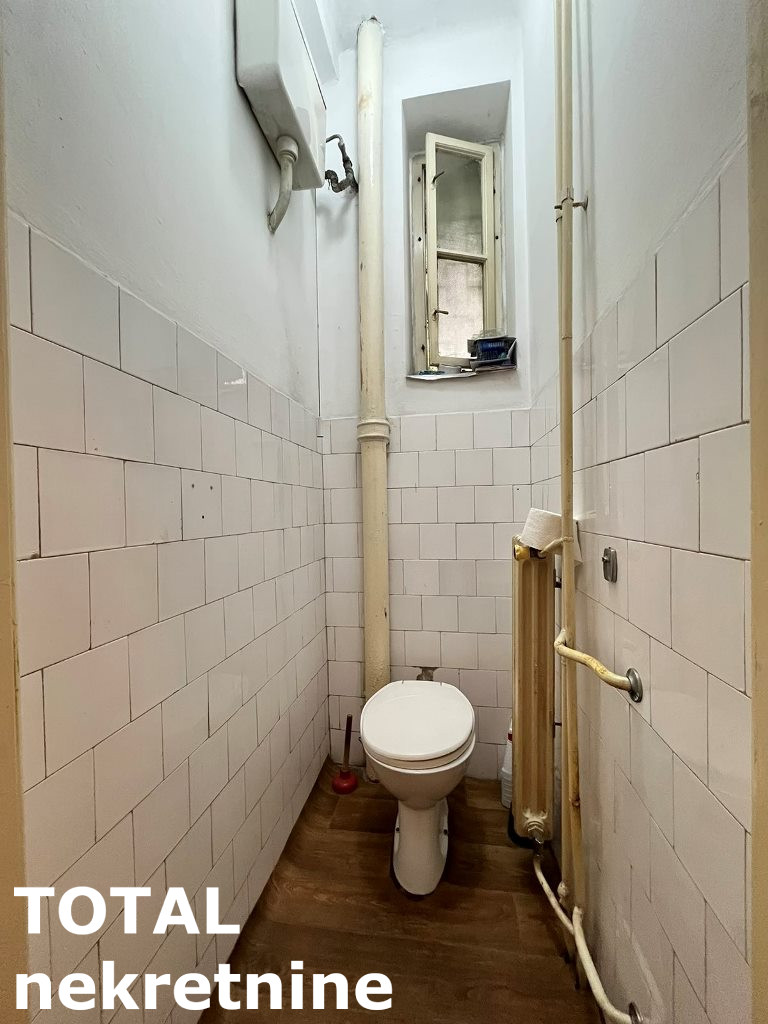 stanovi-3-re-centar-1100491-xu22n Trosoban stan na prodaju, Centar, Novi Sad, 102m², 1. sprat, 234.600 €