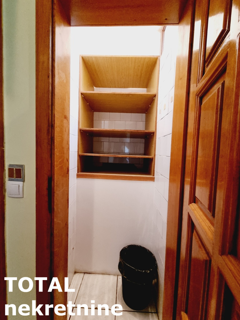 Četvorosoban stan na prodaju, Centar, Novi Sad, 58m², 5. sprat, 144.200 €