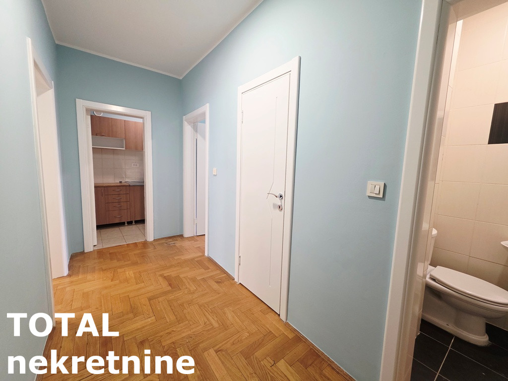 stanovi-3-re-centar-1101838-qpeut Trosoban stan na prodaju, Centar, Novi Sad, 78m², 3. sprat, 250.000 €