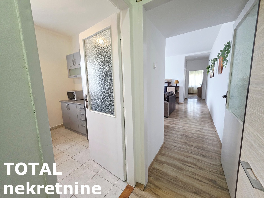 stanovi-3-re-centar-1102592-vdpy0 Trosoban stan na prodaju, Centar, Novi Sad, 71m², 1. sprat, 227.200 €